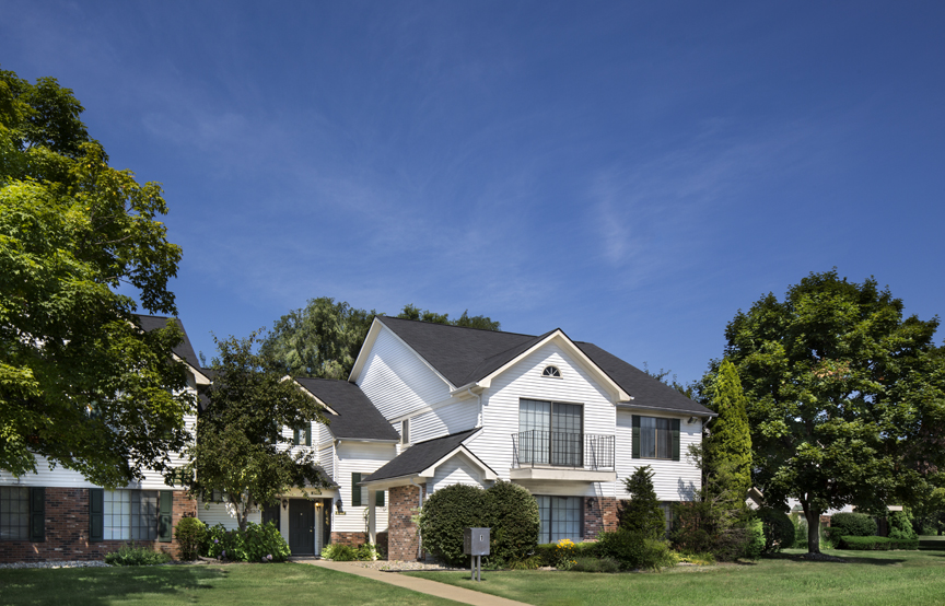 Outside view of Arbor Woods